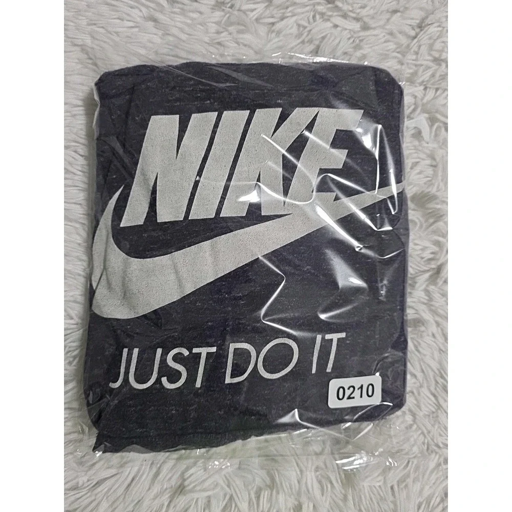Vintage Nike Red‎ Tag Front Logo Pullover  Hoodie Swaetshirt Size Small